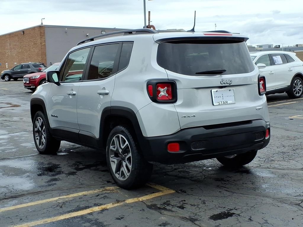 Used 2017 Jeep Renegade Latitude w/ Cold Weather Group AWD/4WD image 5