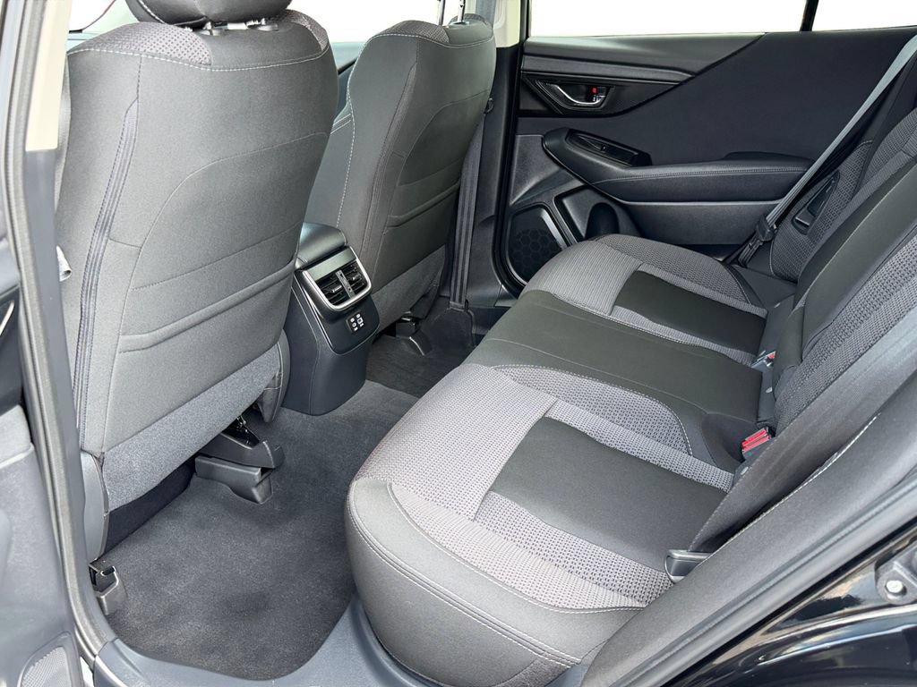 Used 2024 Subaru Outback Premium AWD/4WD image 12