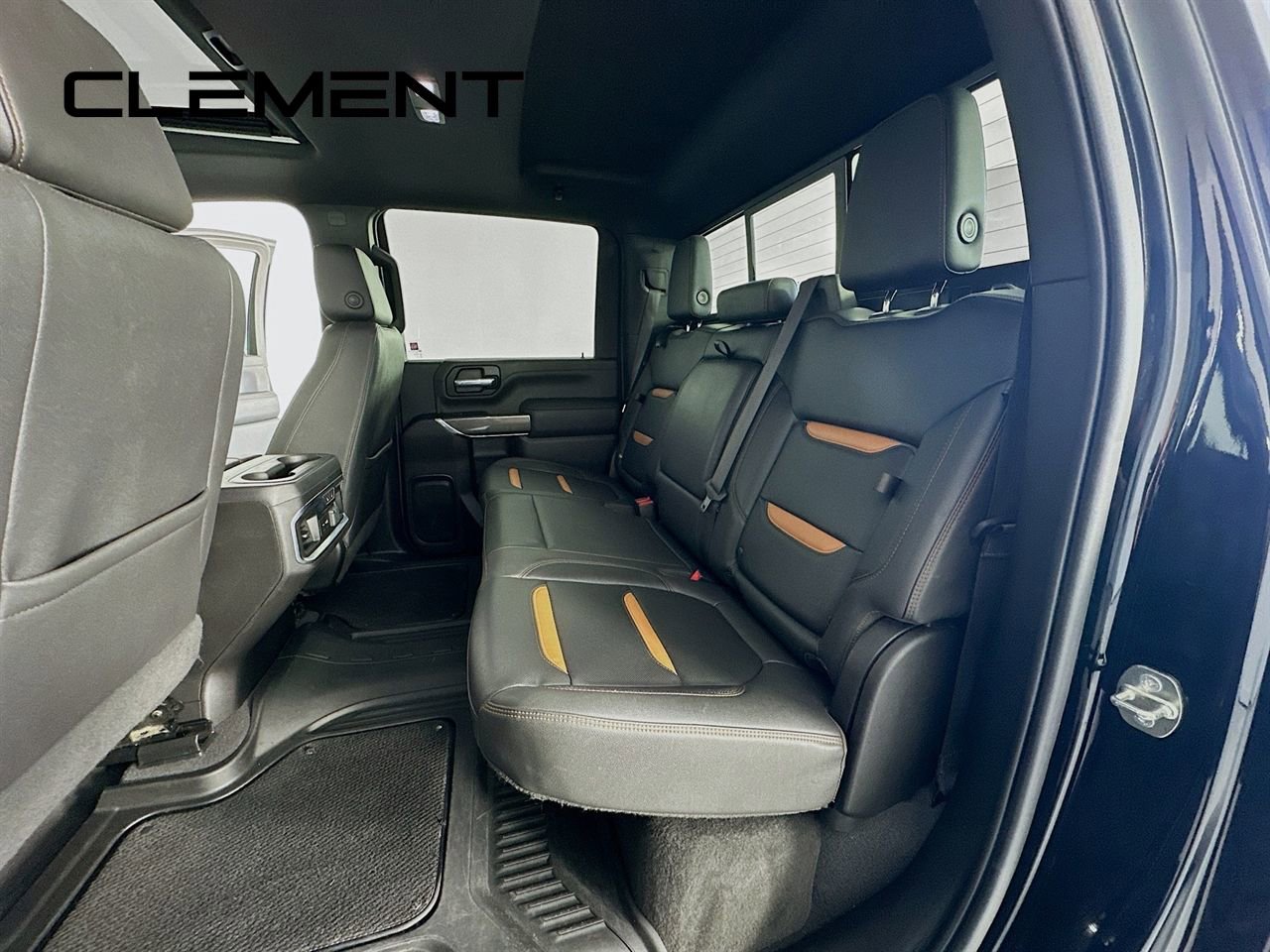 Used 2023 GMC Sierra 3500 AT4 w/ AT4 Preferred Package AWD/4WD image 33