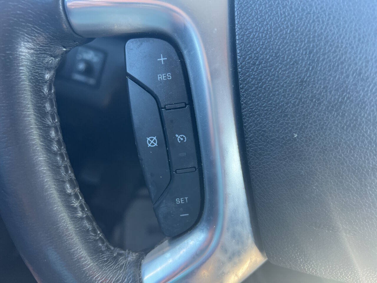 Used 2015 GMC Acadia SLE AWD/4WD image 15