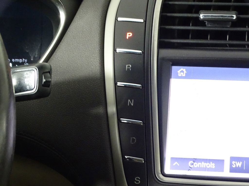 Used 2020 Lincoln Nautilus Reserve image 38