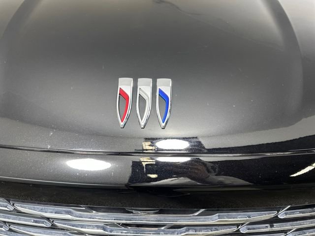 New 2025 Buick Enclave Preferred w/ Power Package image 9