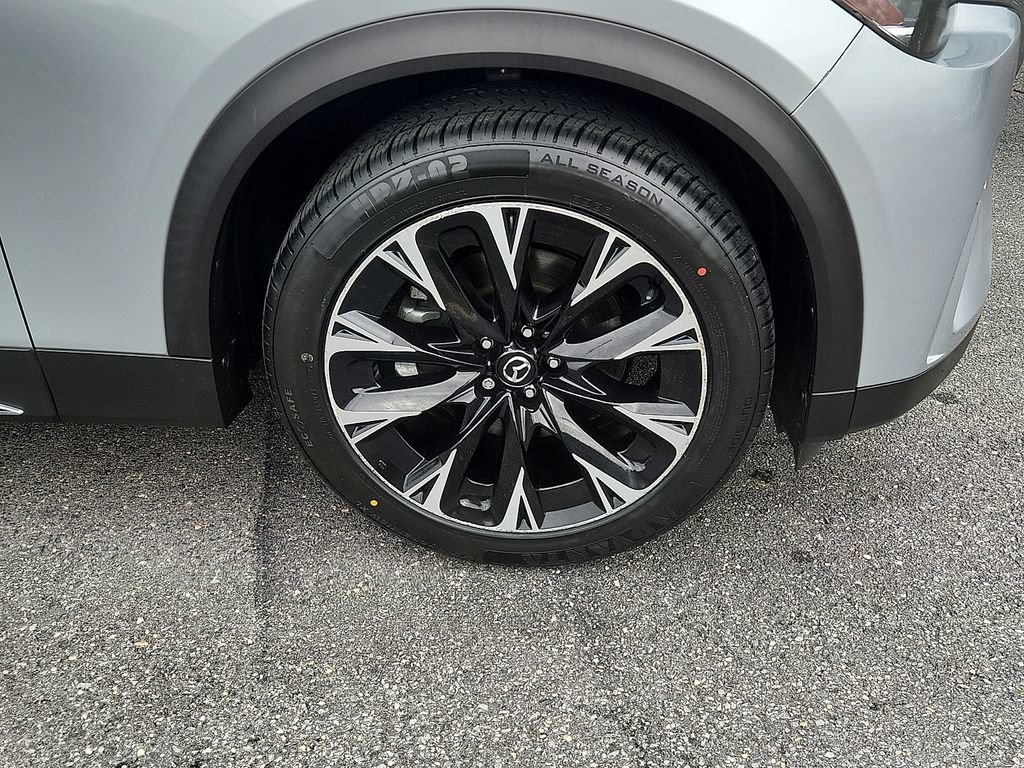 Used 2024 MAZDA CX-90 Plug-In Hybrid w/ Premium Pkg AWD/4WD image 8