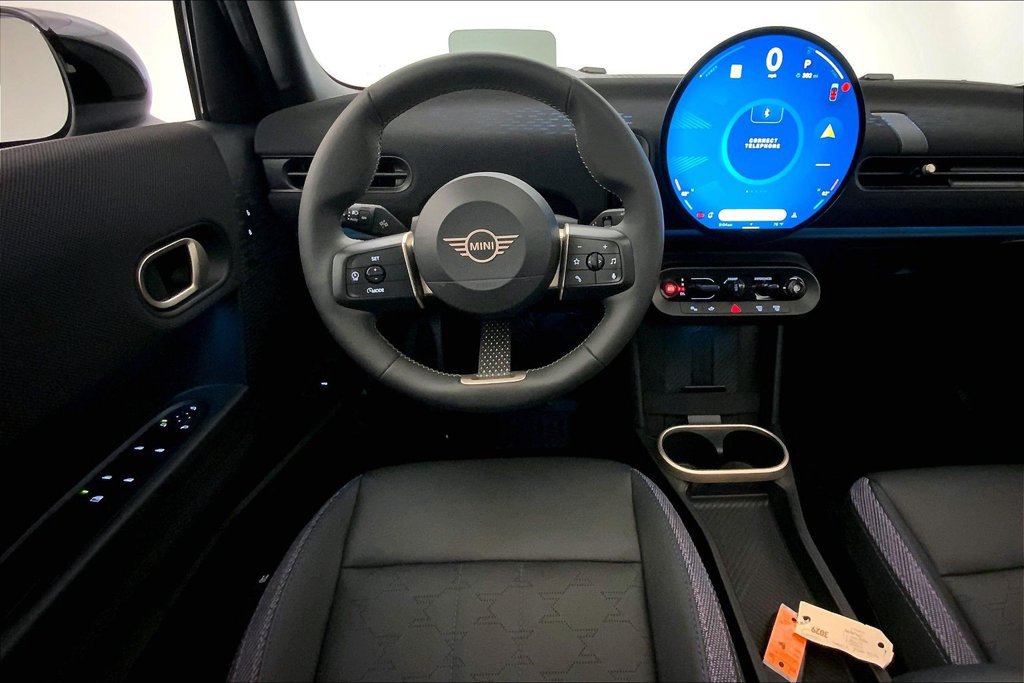 Certified 2026 MINI Cooper 4-Door Hardtop FWD image 4