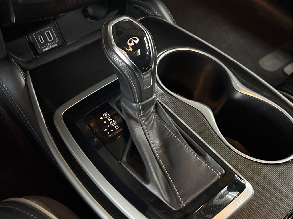 Used 2019 INFINITI QX60 Luxe w/ Essential Package image 40