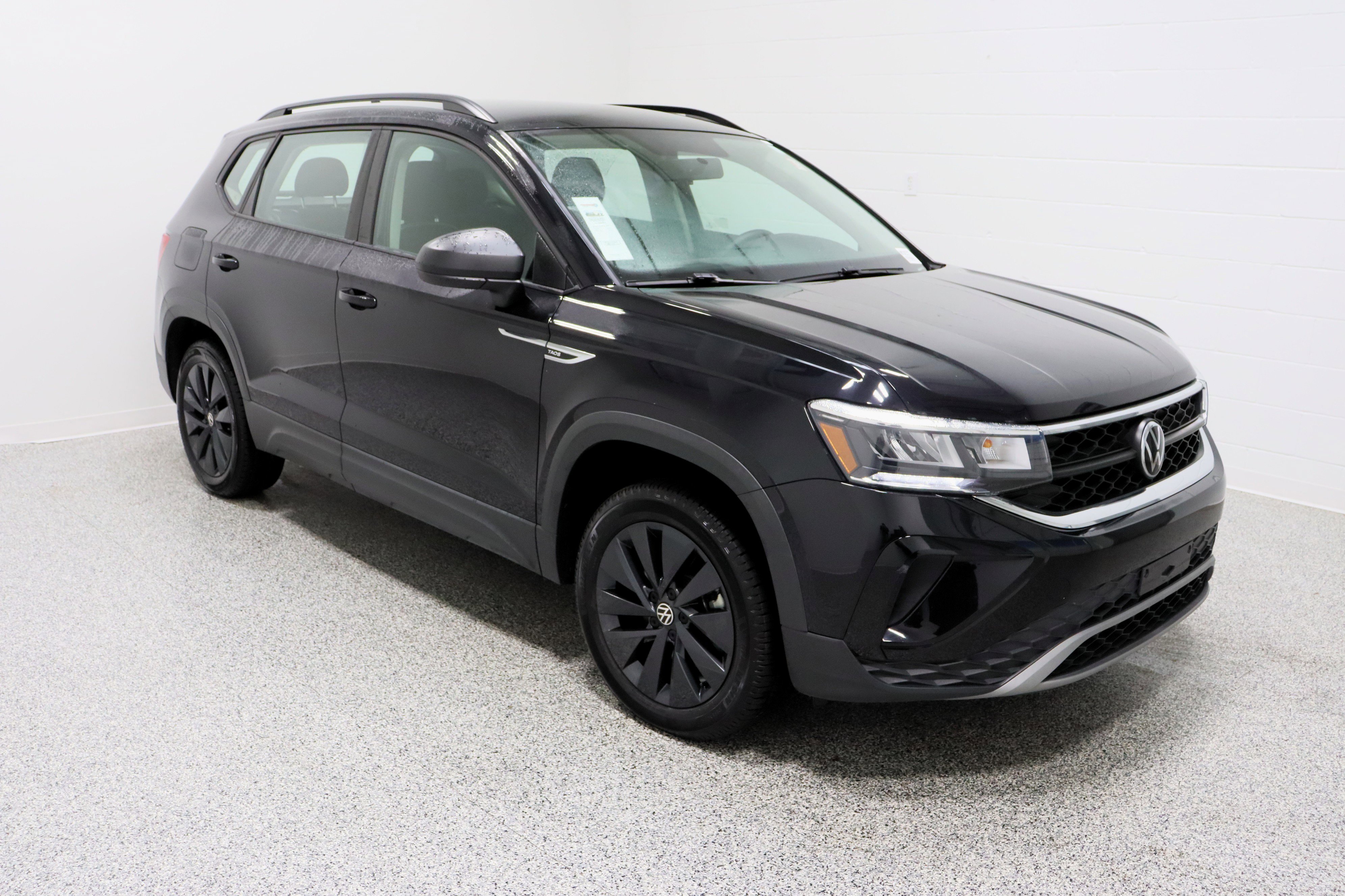 Used 2022 Volkswagen Taos S image 4