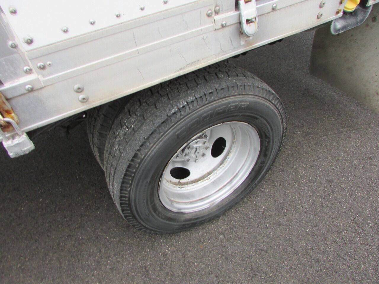 Used 2012 Ford E-450 and Econoline 450 Super Duty w/ PWR Locks & Windows Group RWD image 54
