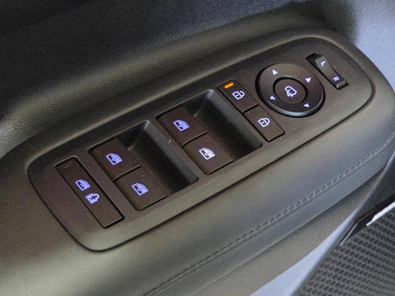 Used 2025 Hyundai Santa Fe Calligraphy AWD/4WD image 22