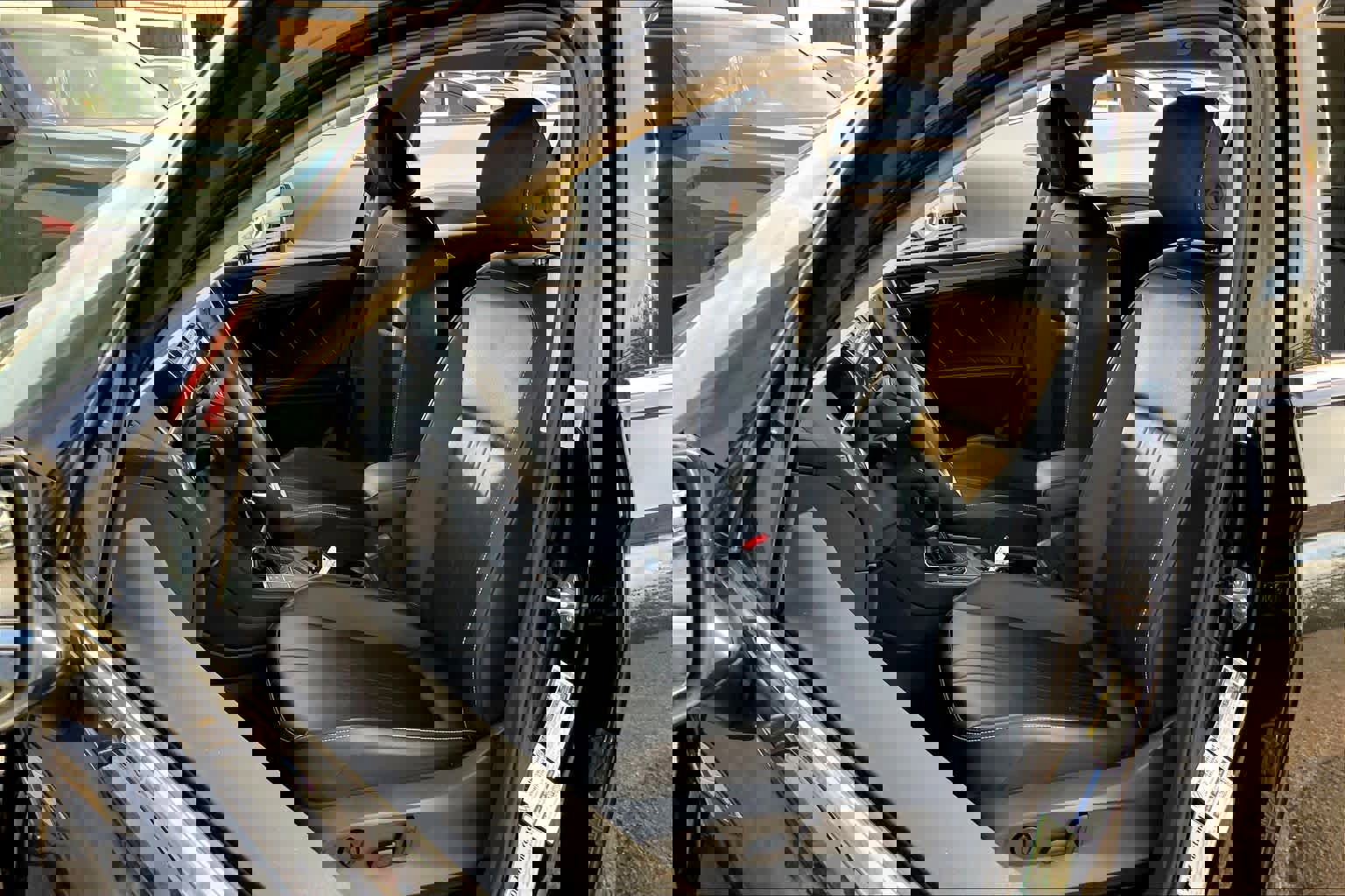 Used 2024 Volkswagen Tiguan SE image 7