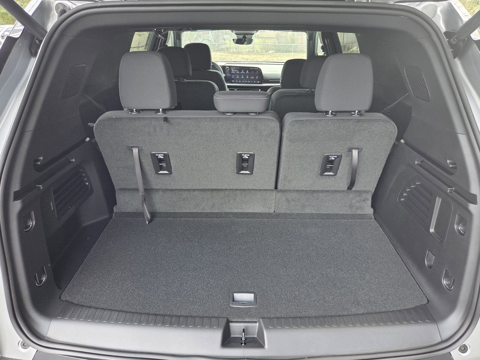 New 2026 Chevrolet Traverse LT w/ Midnight/Sport Edition image 10