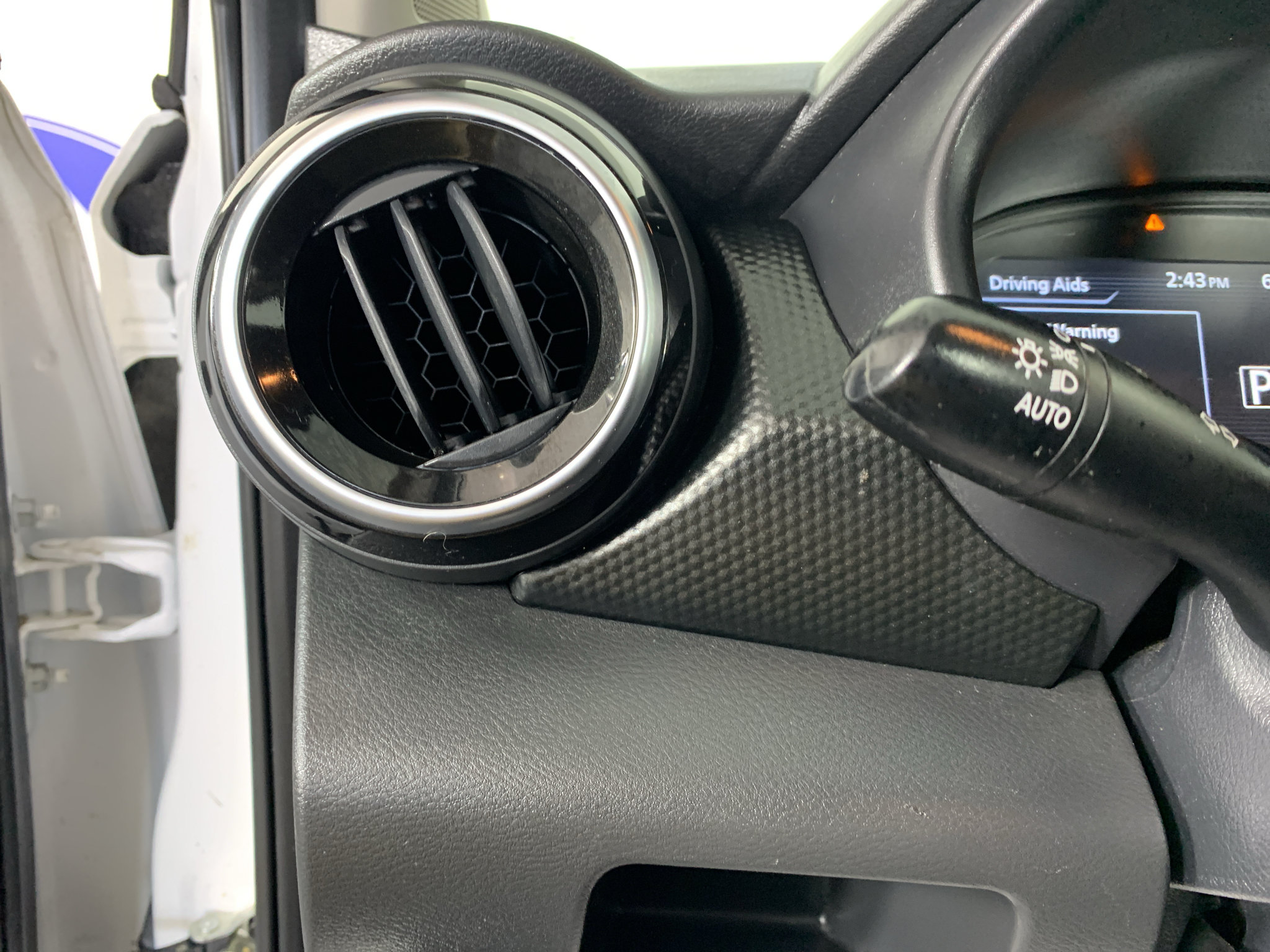 Used 2022 Nissan Kicks SV FWD image 16