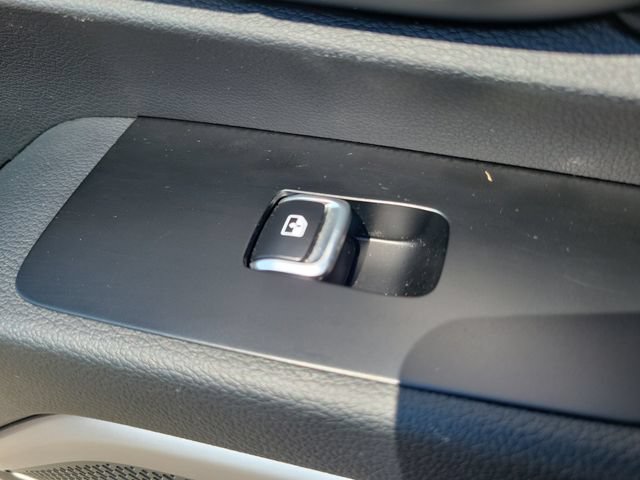 Certified 2025 Kia Telluride LX FWD image 14