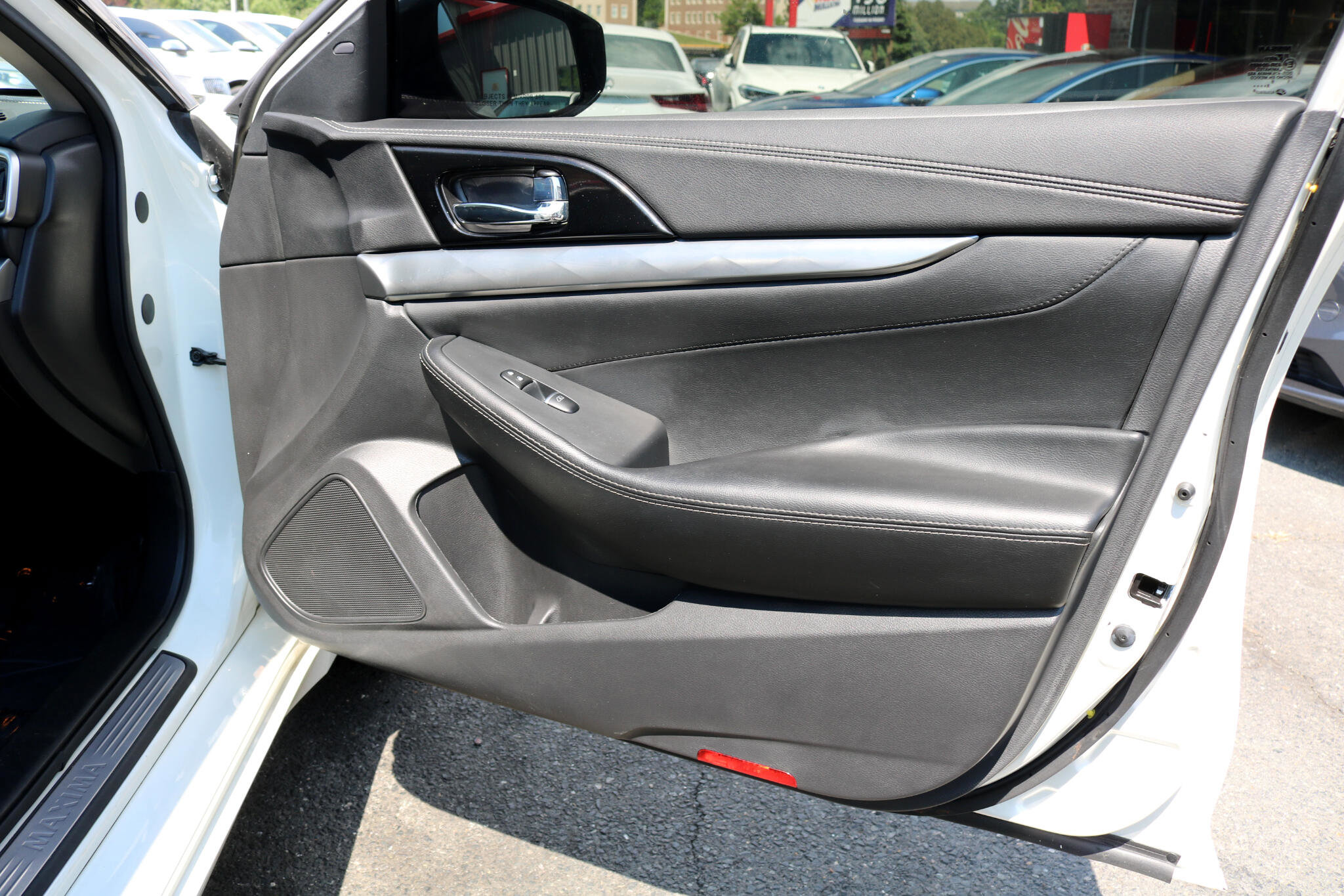 Used 2022 Nissan Maxima SV w/ Floor Mat Group image 34