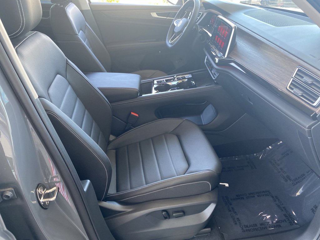New 2025 Volkswagen Atlas SEL image 22