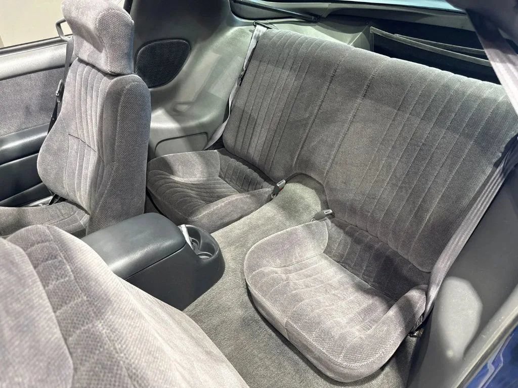 Used 1997 Pontiac Firebird Formula w/ Opt Pkg RWD image 13