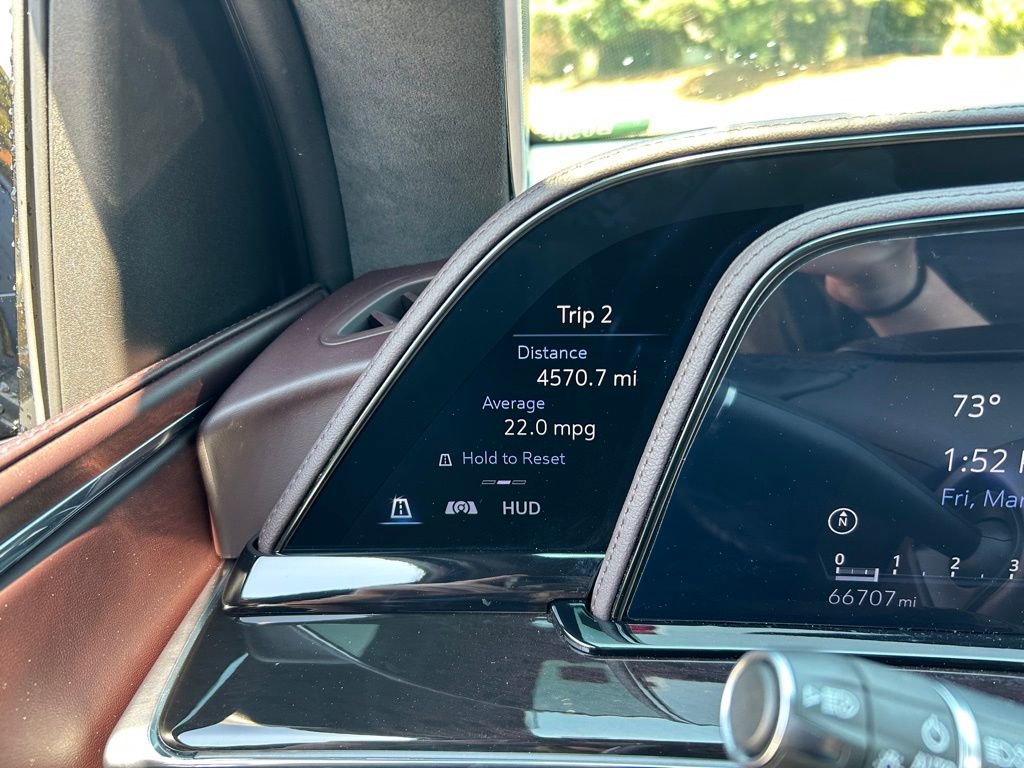 Used 2023 Cadillac Escalade ESV Sport Platinum w/ LPO, ONYX Package image 32