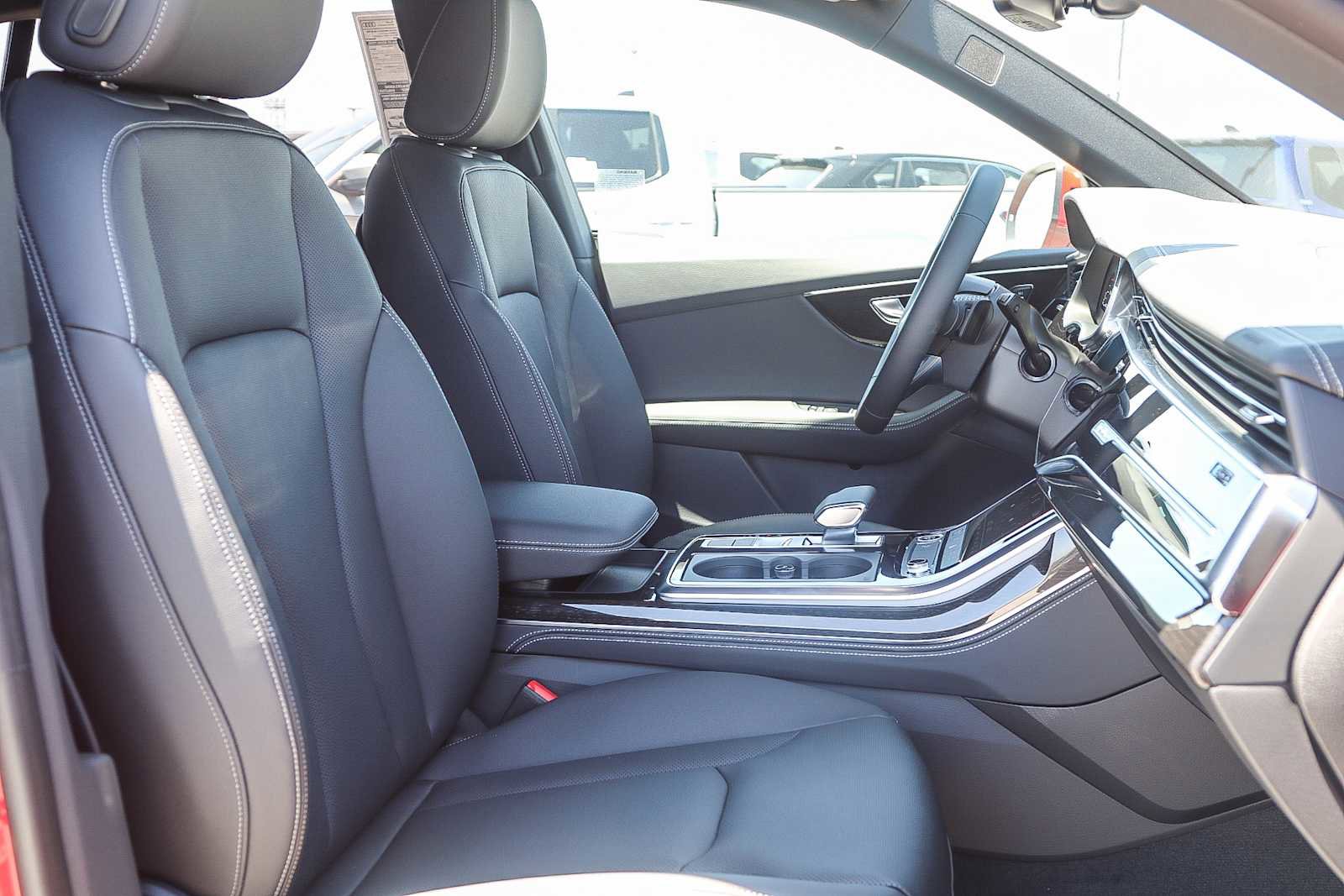 New 2025 Audi Q8 Premium Plus image 17