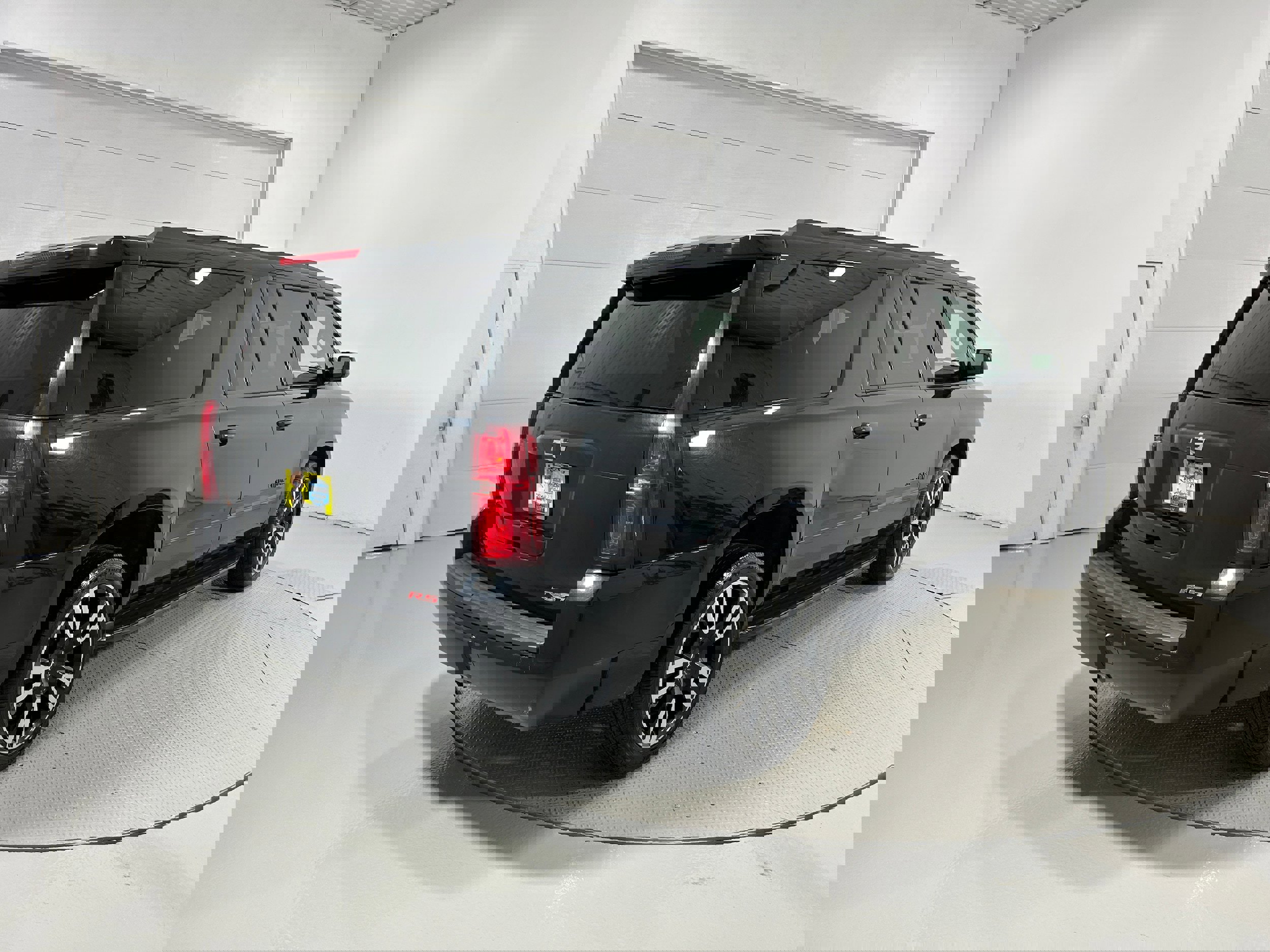 Used 2020 Chevrolet Suburban Premier image 39