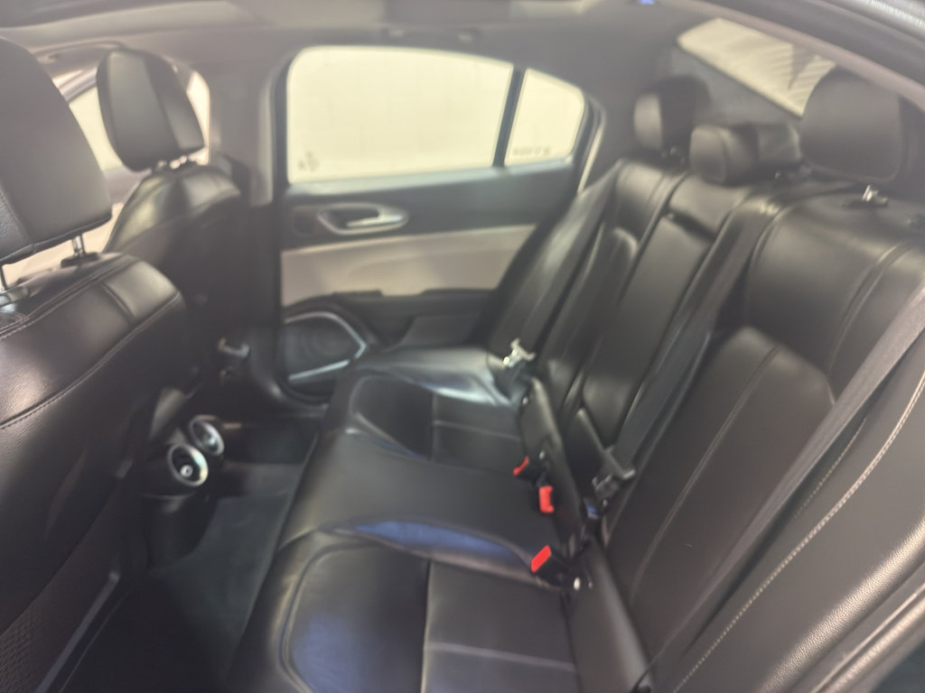 Used 2020 Alfa Romeo Giulia Ti image 28