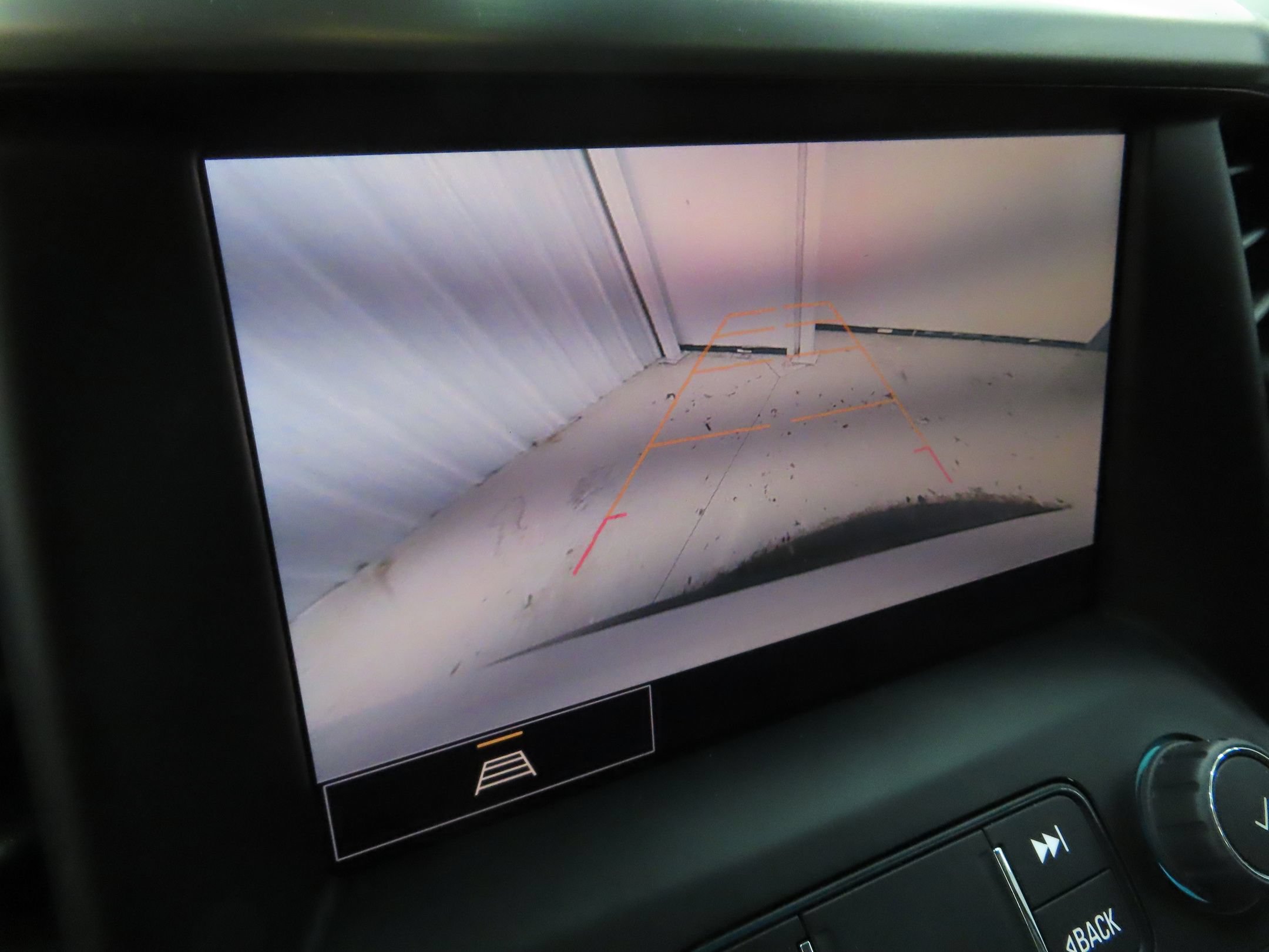 Used 2023 GMC Acadia SLT w/ Elevation Edition FWD image 18
