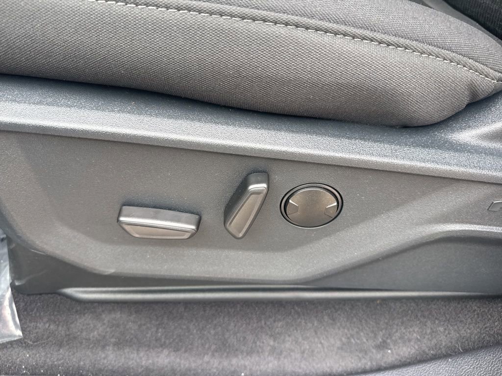 New 2025 Ford F150 XLT w/ Equipment Group 302A MID image 9