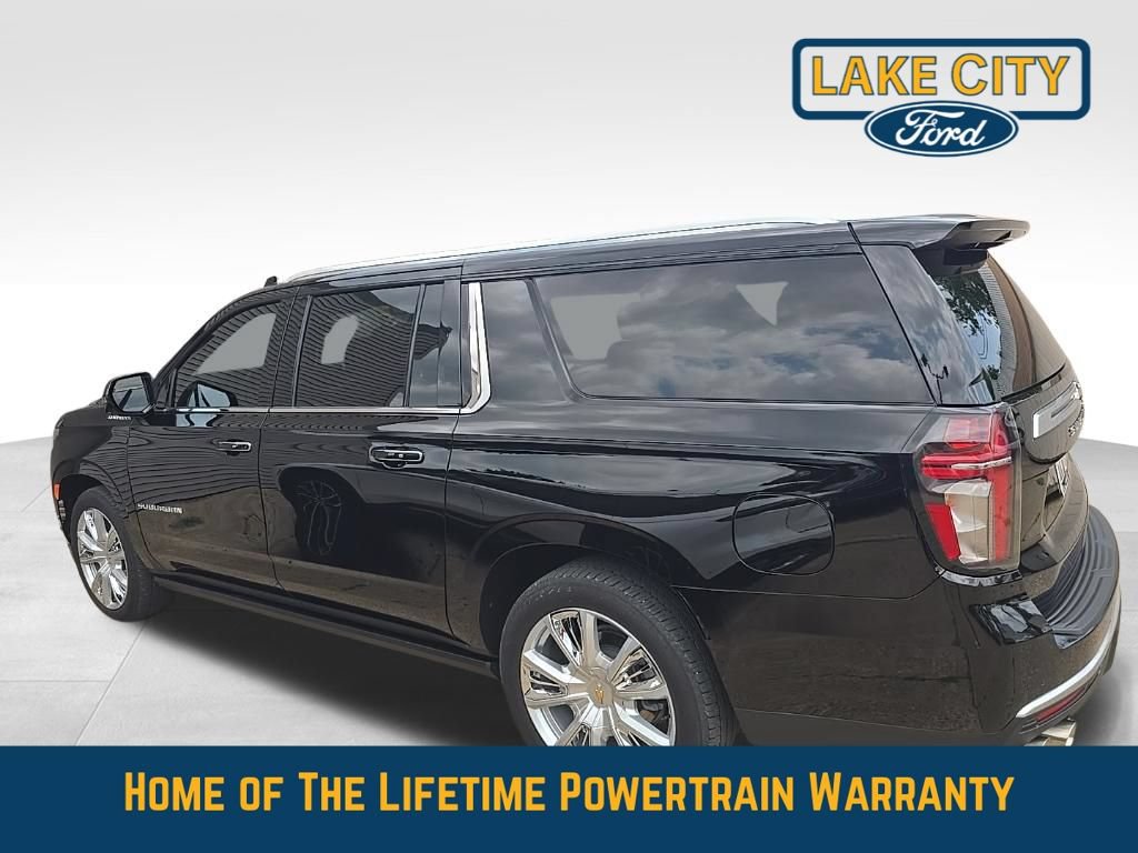 Used 2024 Chevrolet Suburban High Country AWD/4WD image 9
