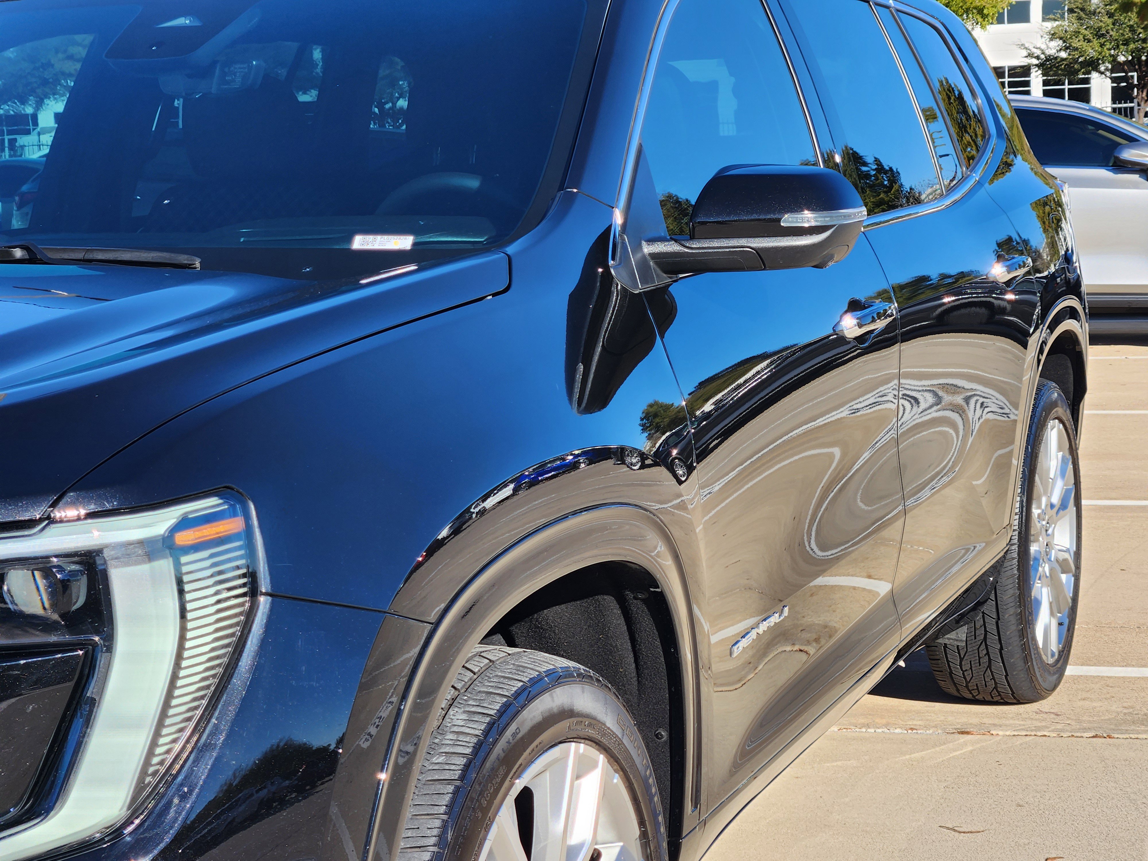 Used 2024 GMC Acadia Denali w/ Super Cruise Package image 9