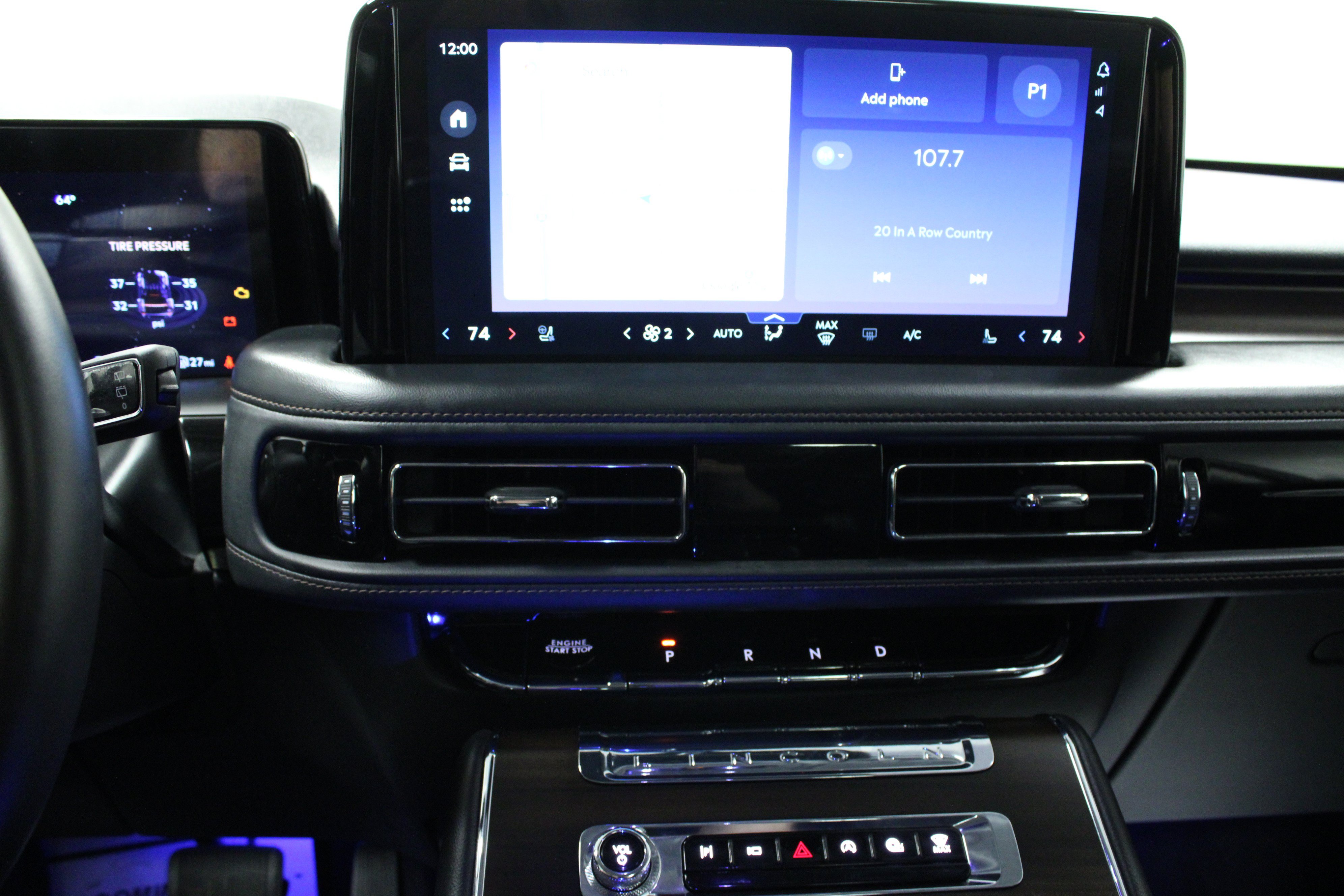 Used 2025 Lincoln Aviator Reserve w/ Equipment Group 201A AWD/4WD image 21