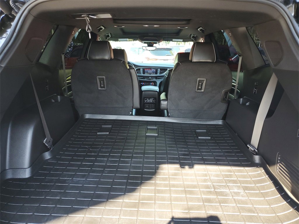 Certified 2023 Buick Enclave Avenir image 11