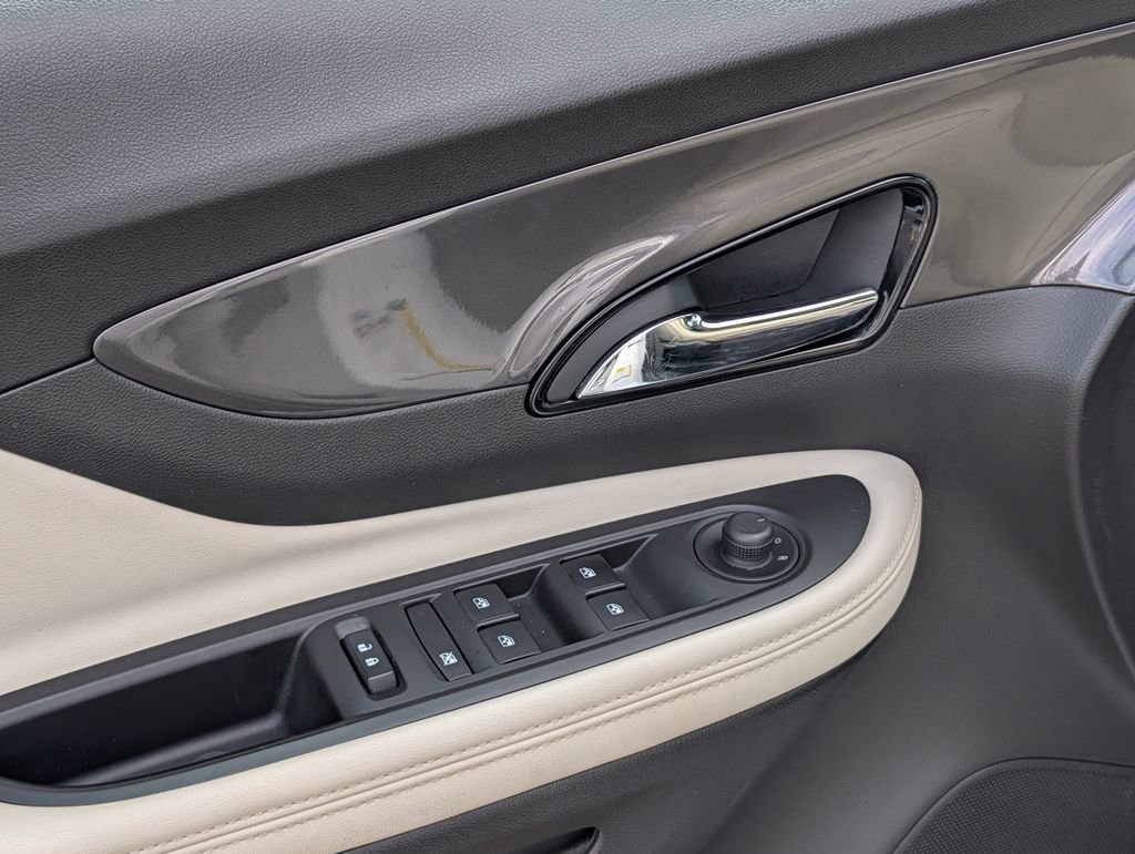 Used 2019 Buick Encore Essence w/ Safety Package II image 6