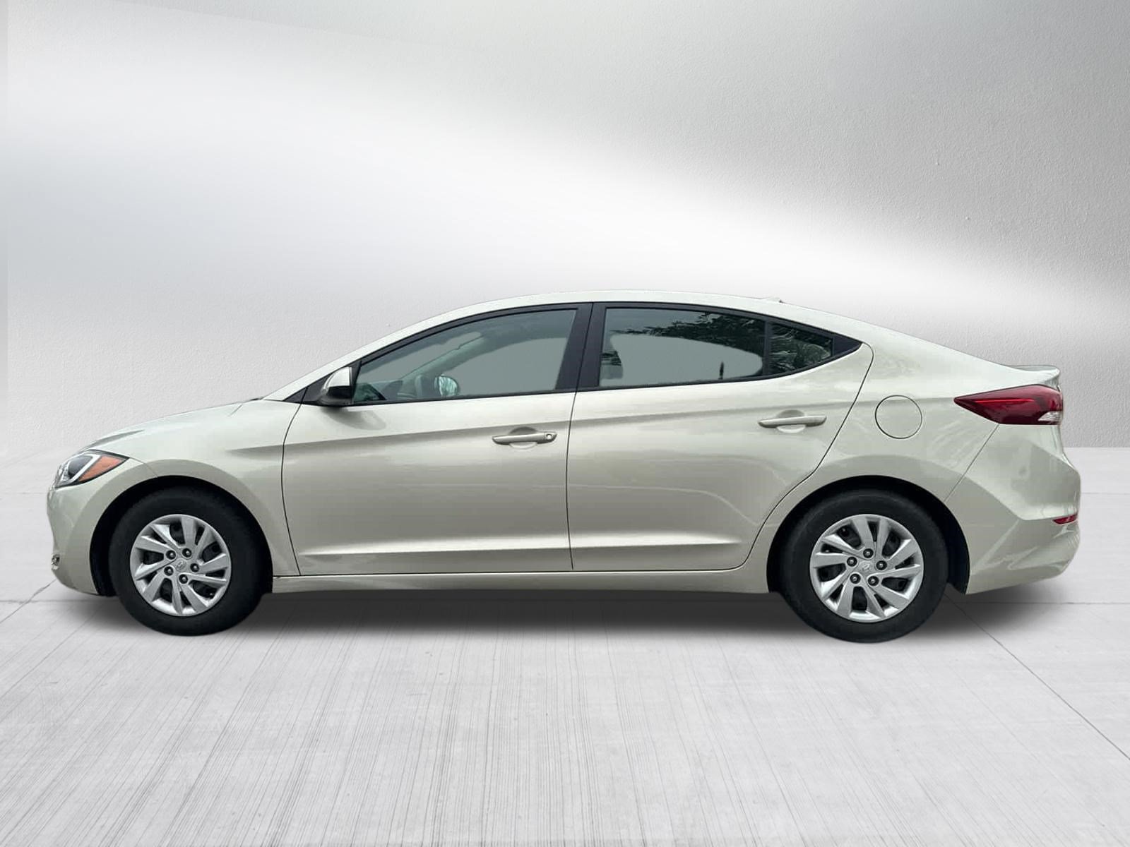 Used 2017 Hyundai Elantra SE w/ Cargo Package FWD image 8