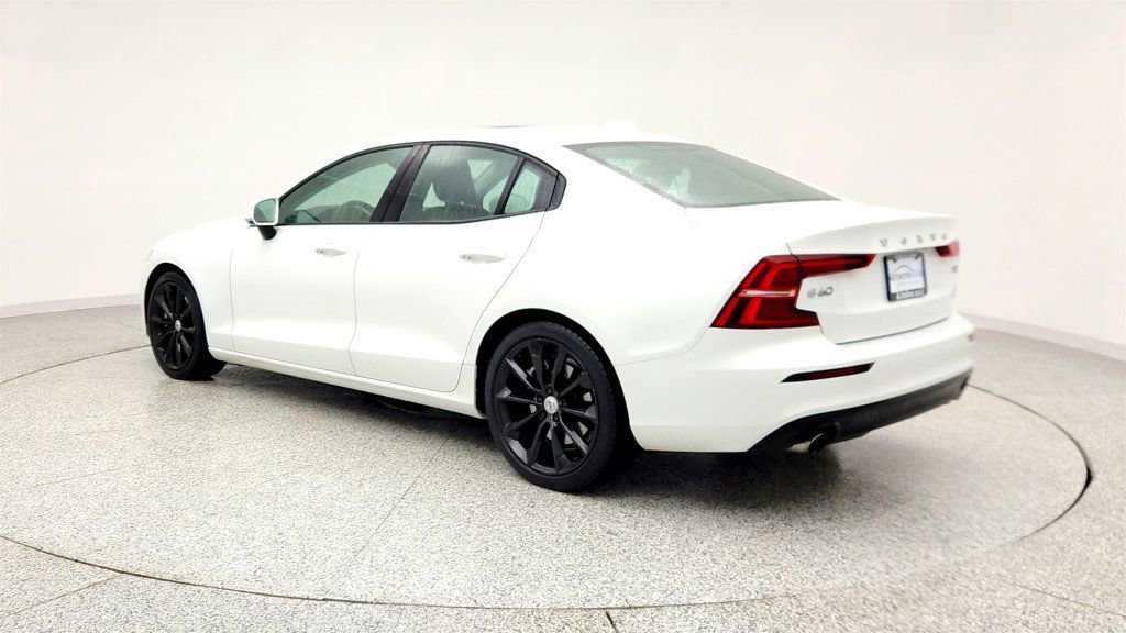Used 2021 Volvo S60 T6 Momentum w/ Advanced Package image 7