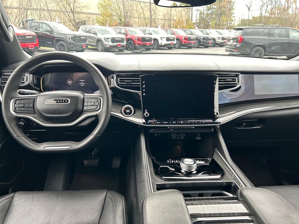 Used 2022 Jeep Wagoneer Series II AWD/4WD image 21