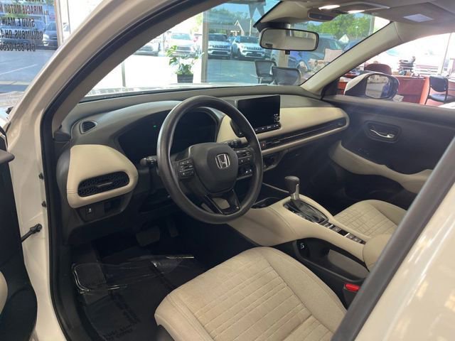 Used 2023 Honda HR-V LX image 7