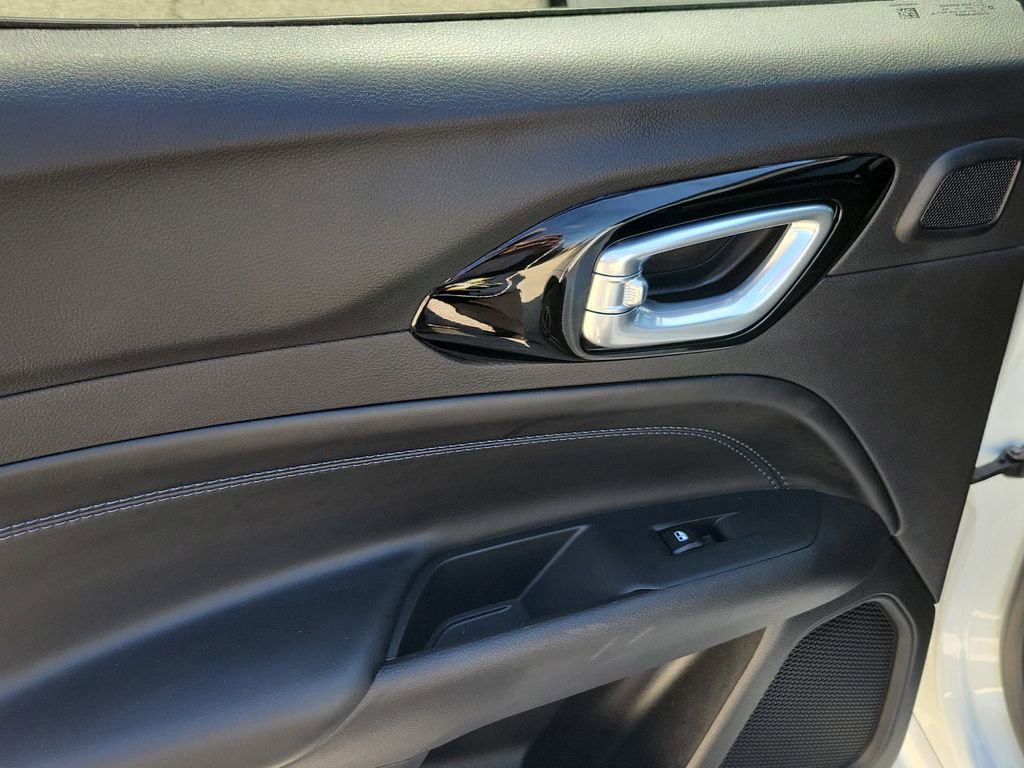 Used 2025 Jeep Compass Limited w/ High Altitude Package image 13