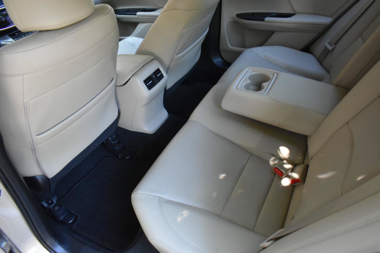Used 2015 Honda Accord EX-L image 27