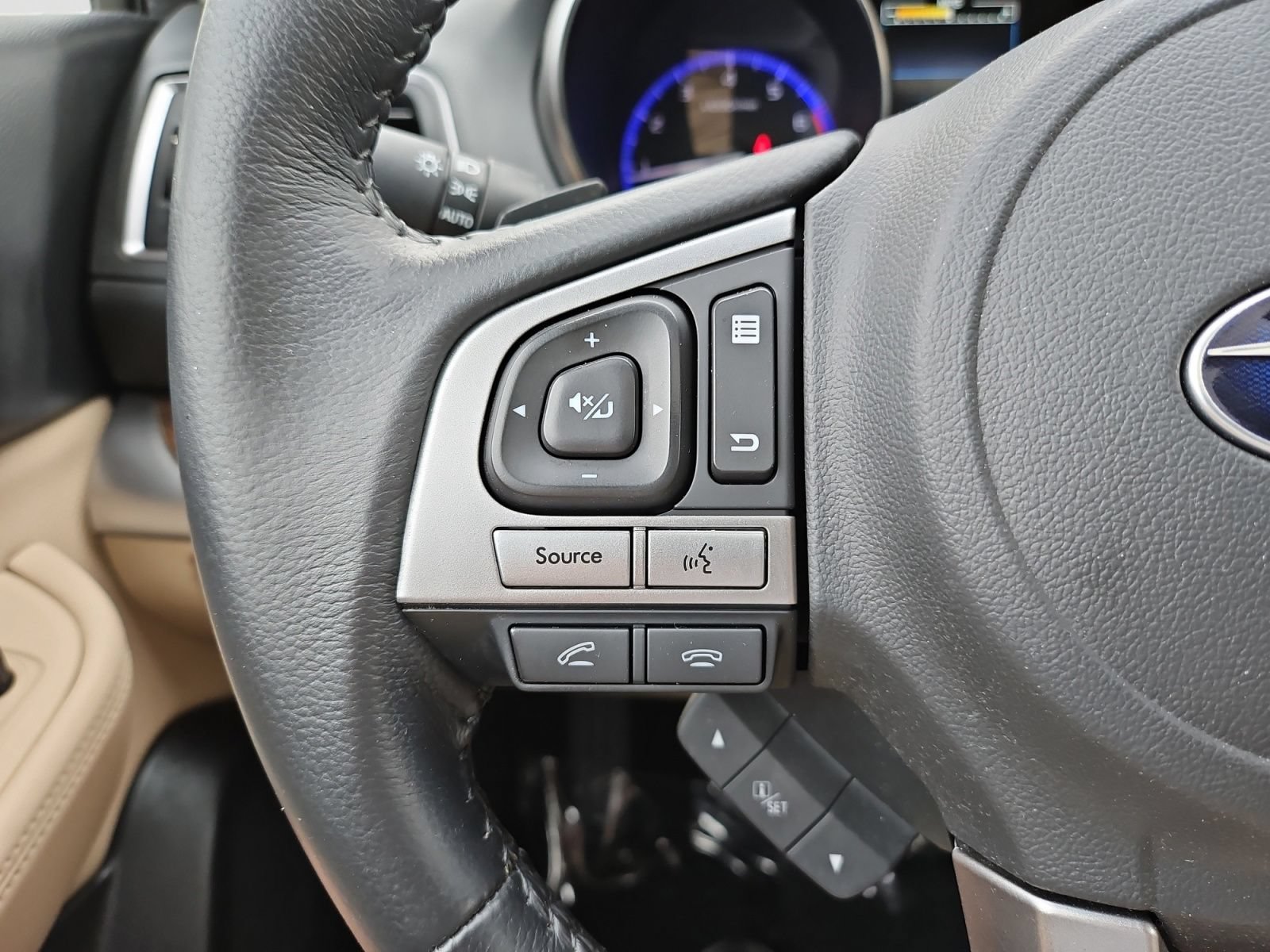 Used 2016 Subaru Outback 2.5i Limited AWD/4WD image 29