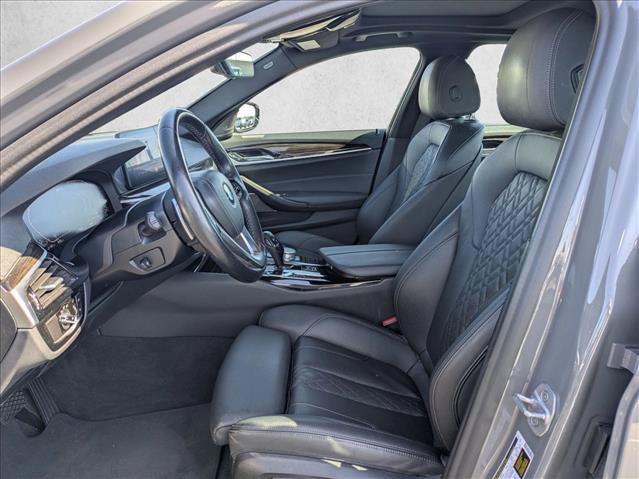 Used 2021 BMW 530e w/ Premium Package RWD image 17