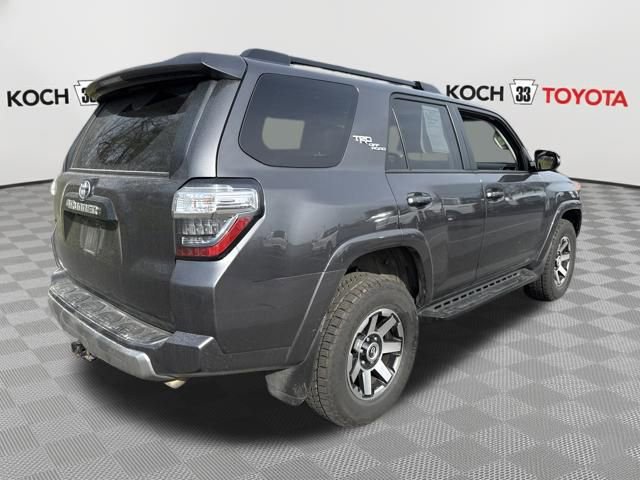 Certified 2022 Toyota 4Runner TRD Off-Road Premium w/ Moonroof Package image 8