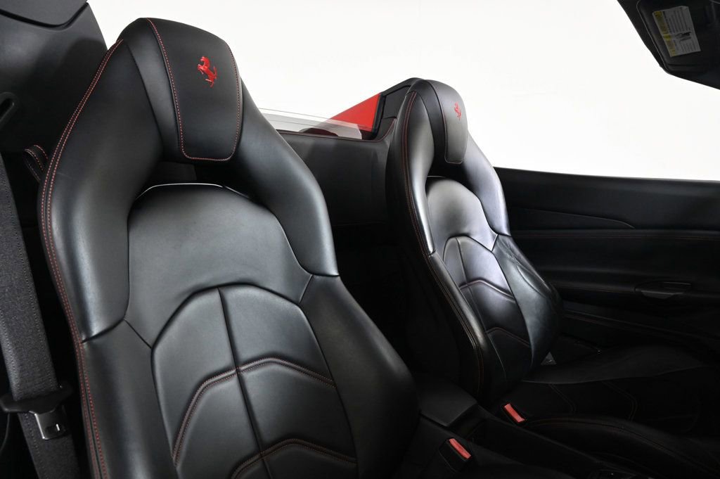 Used 2018 Ferrari 488 Spider image 4