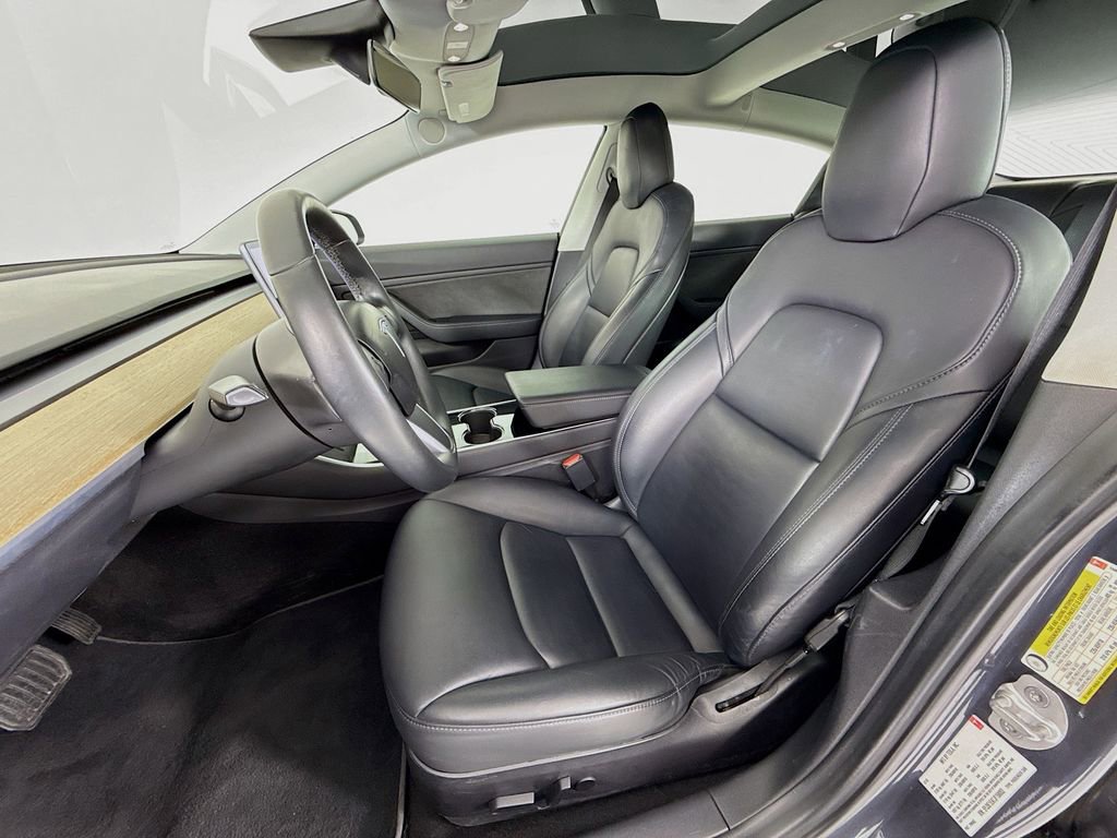 Used 2018 Tesla Model 3 image 5