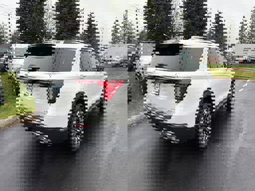 New 2026 Ford Explorer Platinum w/ LUX Leather Package image 4