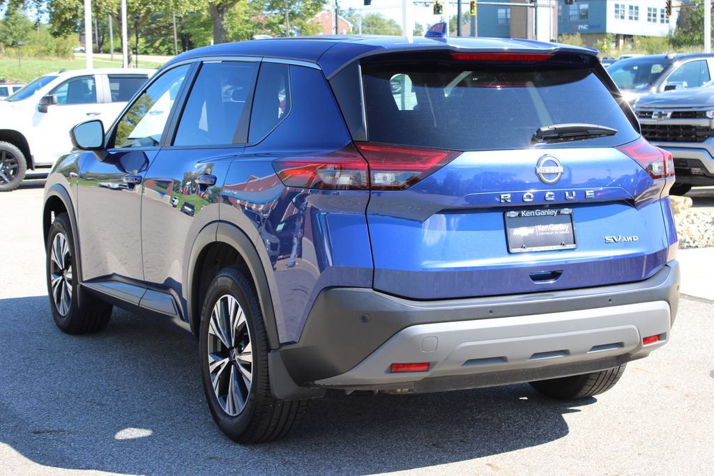 Used 2023 Nissan Rogue SV AWD/4WD image 9