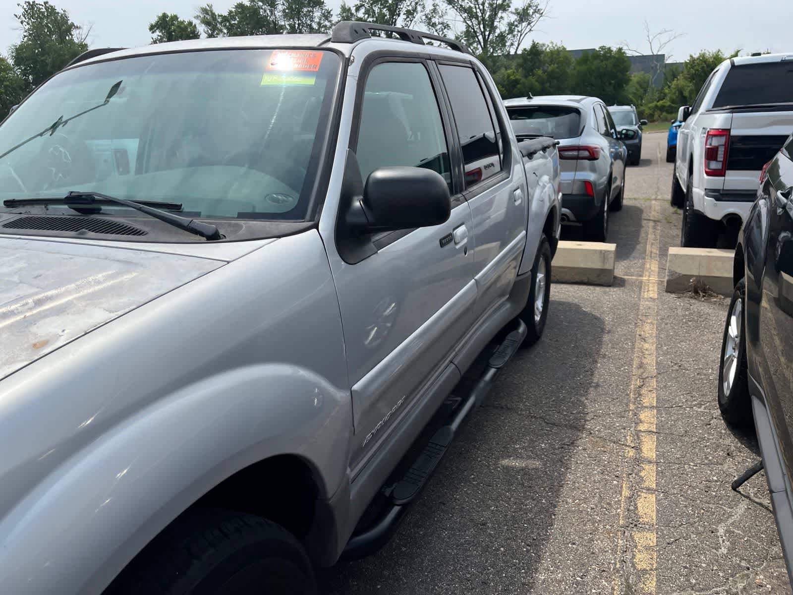 Used 2001 Ford Explorer Sport Trac 4x4 image 7