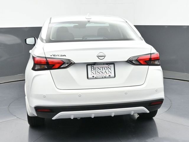 New 2025 Nissan Versa SV w/ Trunk Package FWD image 38