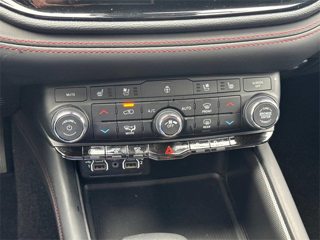 Used 2024 Dodge Durango GT image 35