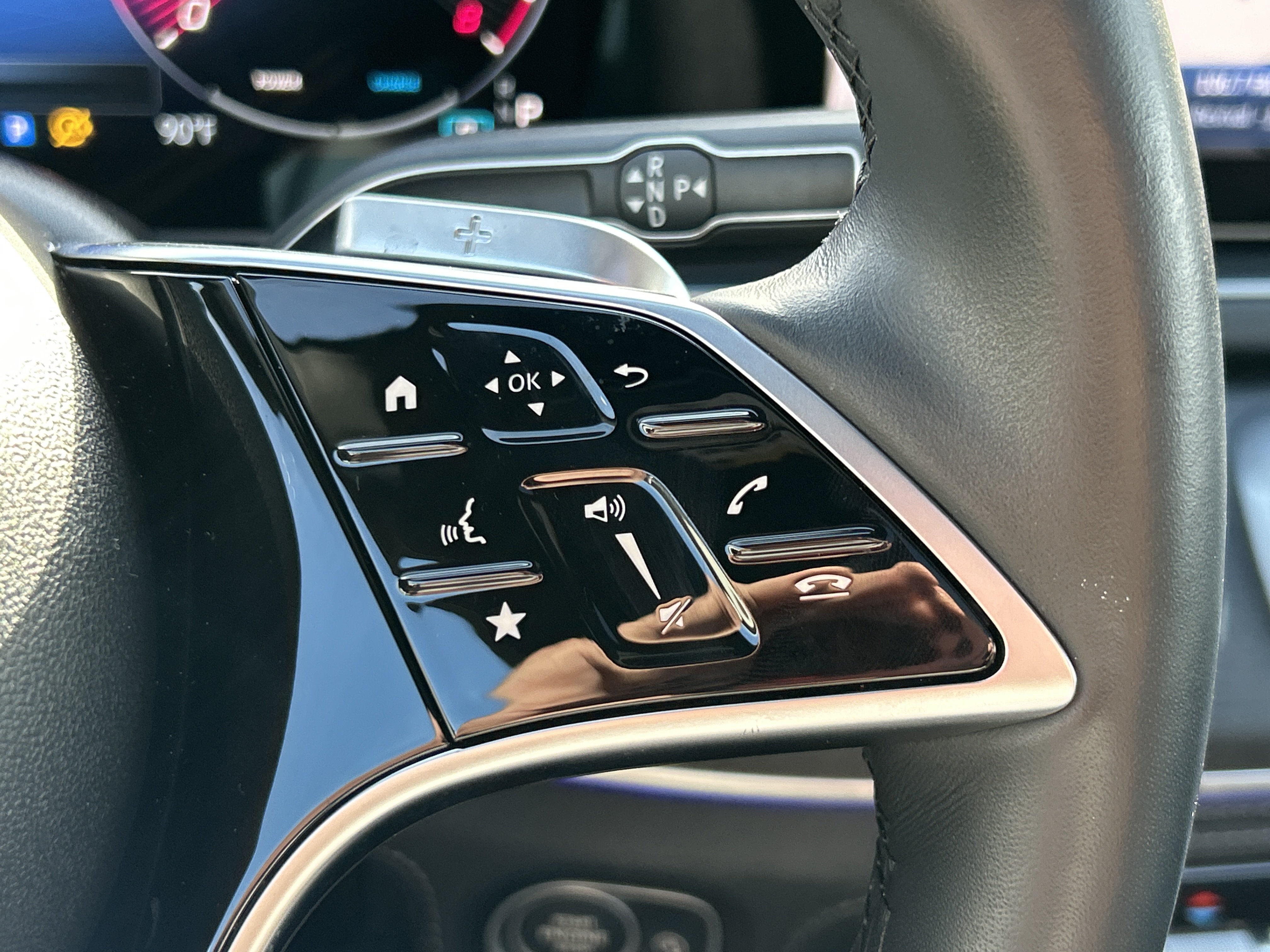 Certified 2025 Mercedes-Benz GLE 580 4MATIC image 32
