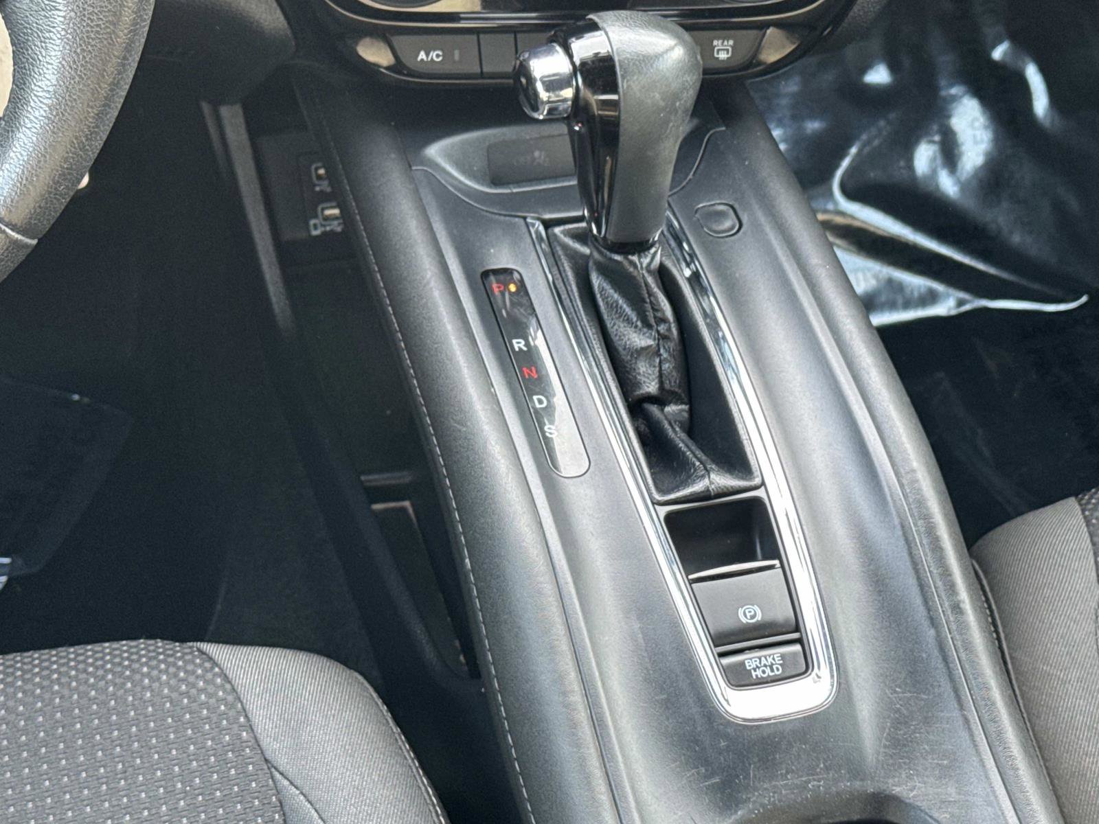 Used 2022 Honda HR-V Sport image 5