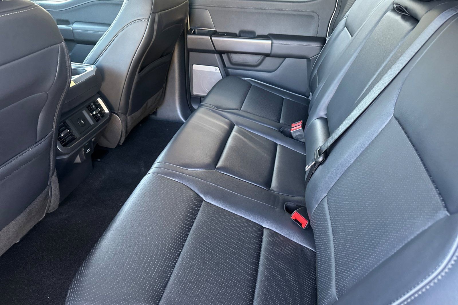 New 2026 Ford F150 Lariat AWD/4WD image 12