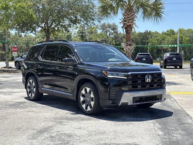 New 2026 Honda Pilot Touring image 2